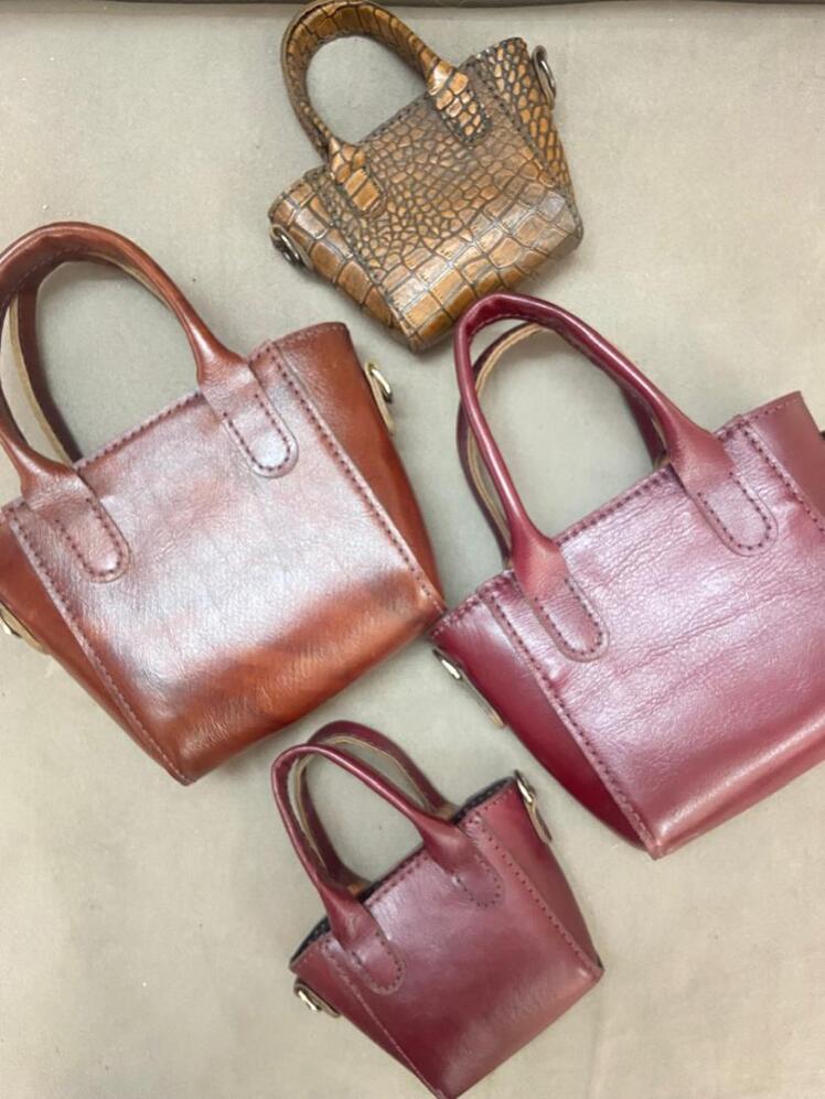 کیف مینی‌بگ دوشی چرم طبیعی مدل A503