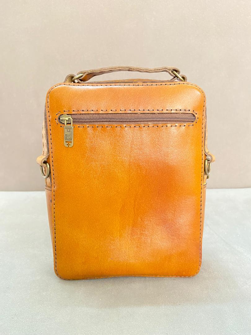 کیف دوشی چرمی مدل 548