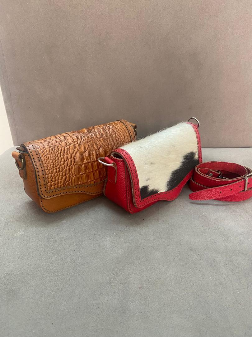  کیف دوشی زنانه چرم طبیعی مدل A502 