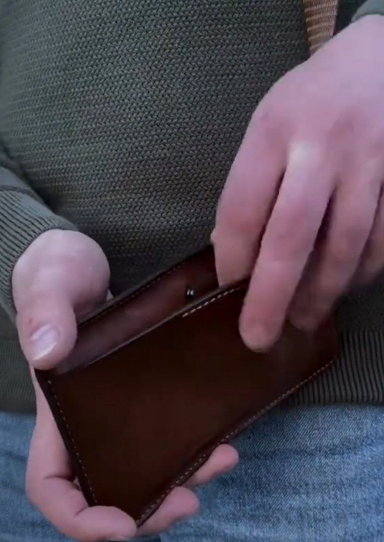  کیف پاسپورتی دوشی چرم طبیعی مدل A502 